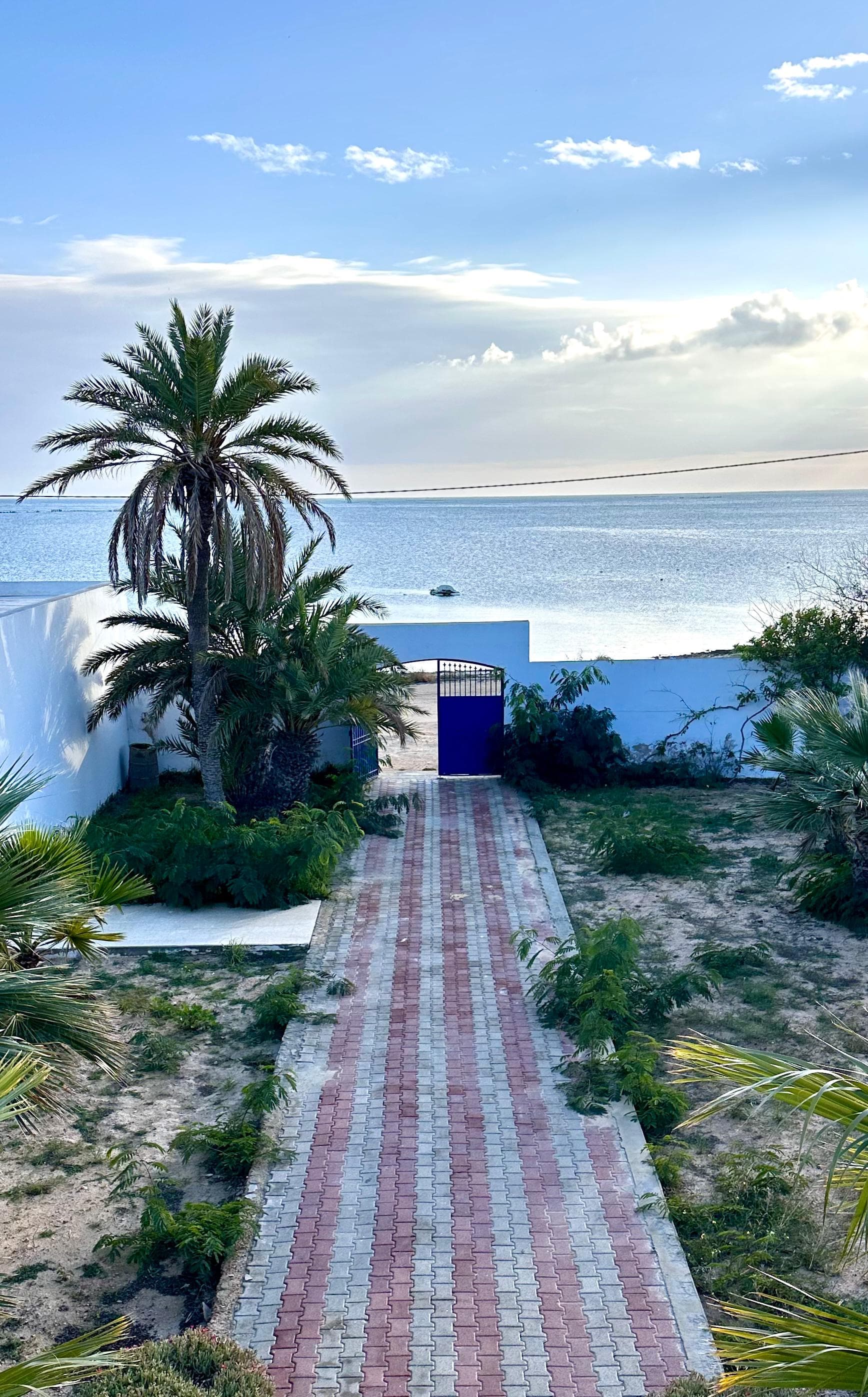 Kerkennah, Tunisie - Villa Avec Piscine Pieds Dans l’eau
