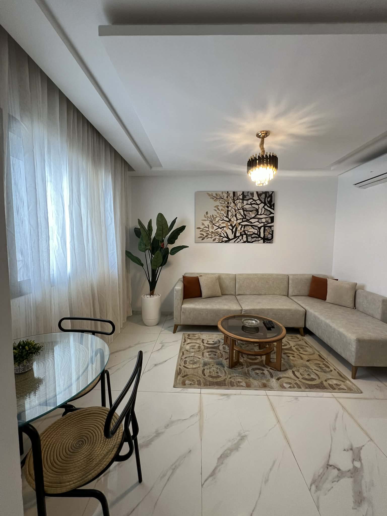 Superbe appartement a ain zaghouen