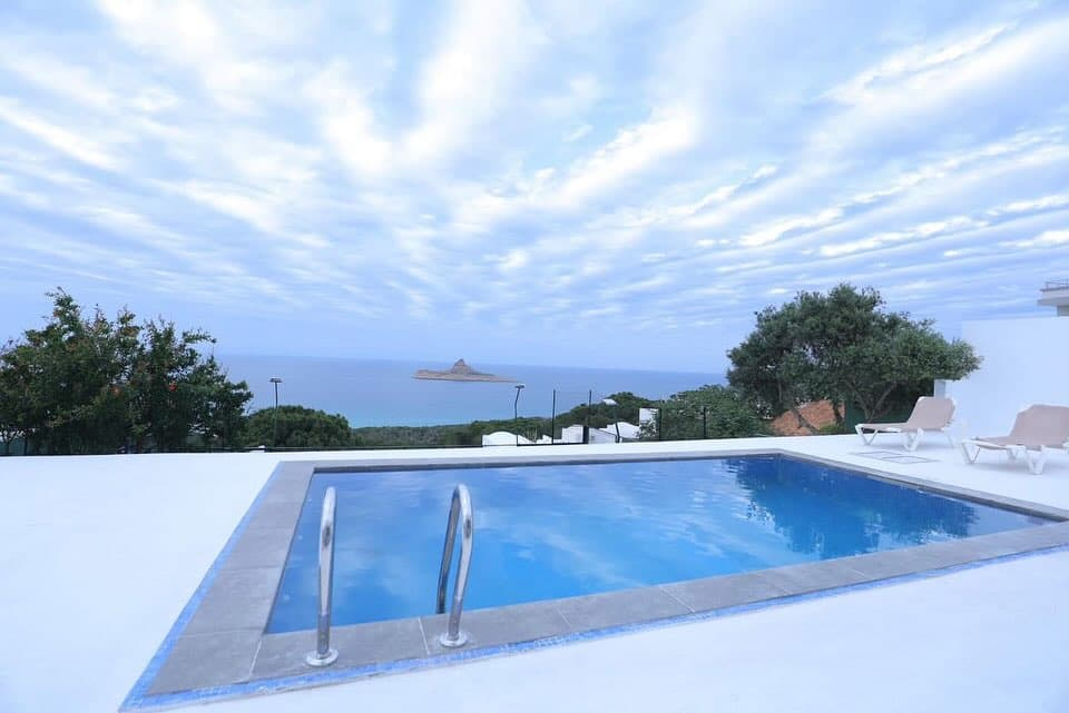 Bizerte, Rafraf – Villa de Charme à Rafraf avec Terrain de Padel