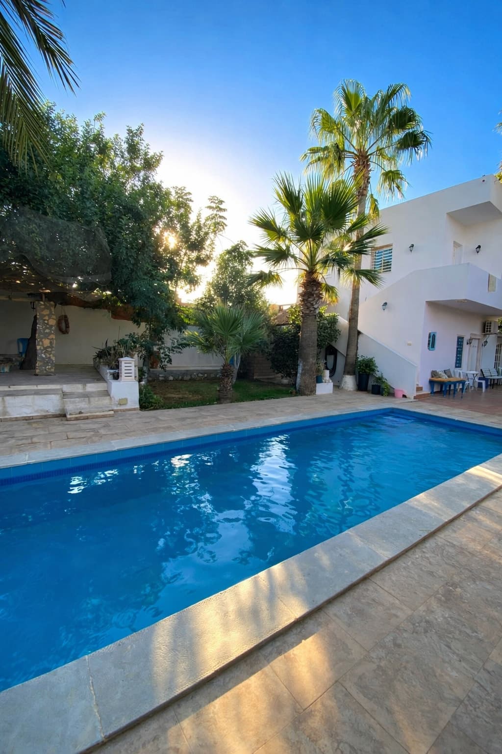 Maison familiale Dar FYOM: piscine & plage à pied
