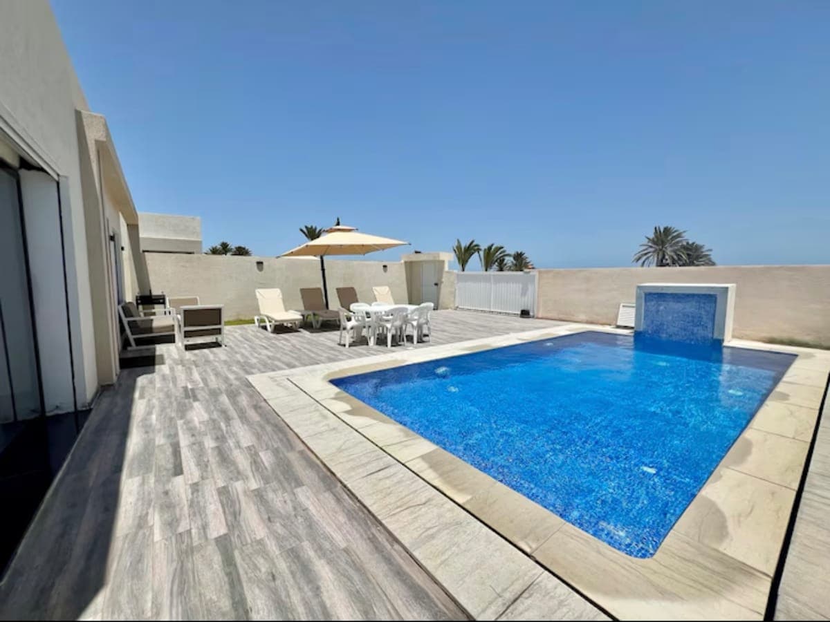 Villa Monika neuve avec piscine privée vue sur mer