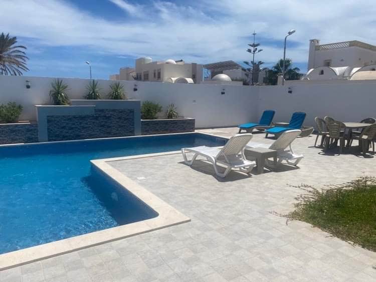 Magnifique villa très haut standing avec piscine